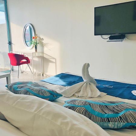 Sur La Mer Hotel Ашдод Экстерьер фото