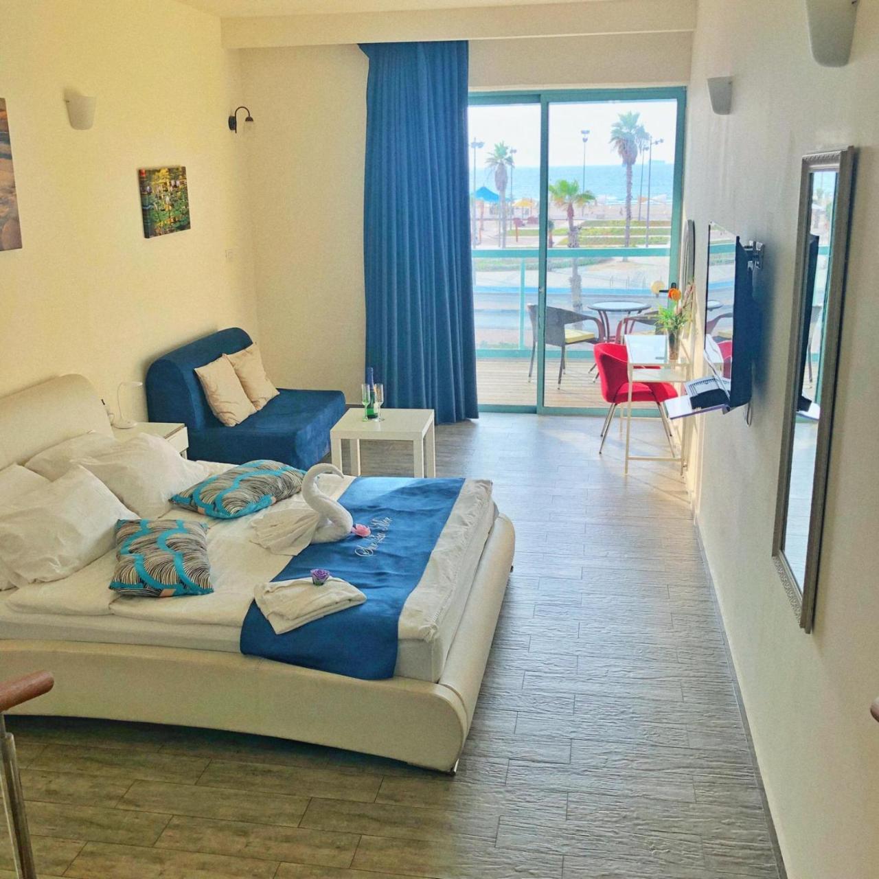 Sur La Mer Hotel Ашдод Экстерьер фото
